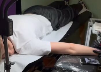 Federica Pellegrini si è tatuata tutti i suoi cani sul braccio