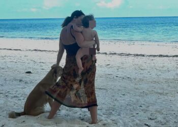 Romina Carrisi vacanza in Africa con la famiglia