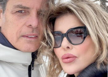 Alba Parietti, la prima foto insieme al compagno Fabio dopo il superamento dell’improvvisa crisi