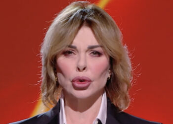 ''Mi ha nascosto l'esistenza di mio zio Aldo per dieci anni, era in manicomio'': Alba Parietti parla del difficile rapporto con la madre morta