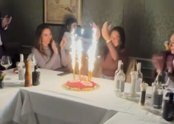 Chanel Totti festeggia i 18 anni anche con mamma Ilary Blasi