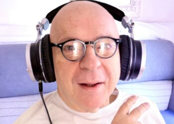 ''Mi ha salvato la donna delle pulizie'': Platinette, al secolo Mauro Coruzzi, racconta il suo secondo ictus