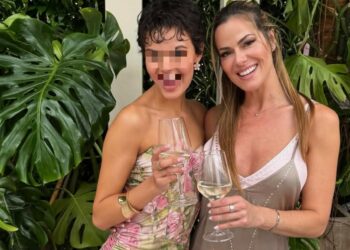 Thais Wiggers festeggia l'ultimo compleanno da minorenne della figlia Julia avuta con Teo Mammucari: le foto del party in terrazza