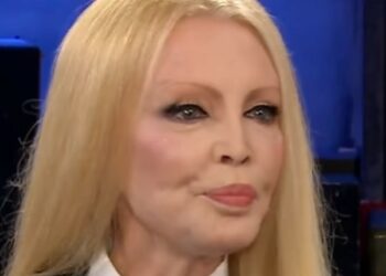 ''Non ho fatto lifting, non ho tempo'': Patty Pravo torna a insistere di non essere ricorsa alla chirurgia estetica