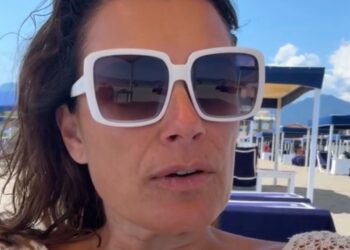 ''Faccio la dieta per salute, ci metto un po' ad abituarmi alle nuove rughe'': Alena Seredova parla del tempo che passa, dell'alimentazione e della palestra