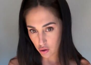 ''Ho mangiato molto bene, mia suocera si è superata'': Cecilia Rodriguez mostra il pancione al settimo mese inoltrato e spiega perché ultimamente è ancora più grande