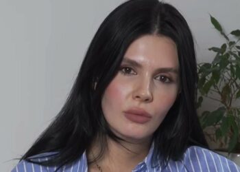 ''Le foto mi preoccupano'': Evelina Sgarbi in tv non fa passi indietro sul padre Vittorio, anche sulle nozze del 73enne è categorica