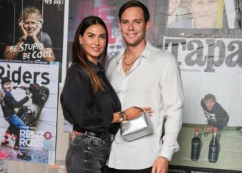 Melissa Satta, che si vocifera sia incinta, in super tiro col fidanzato Carlo Beretta alla festa per i 70 anni del fondatore di 'Diesel' Renzo Rosso: guarda