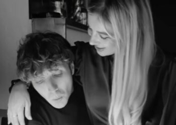 Paolo Ciavarro a cena per il compleanno con la moglie Clizia Incorvaia