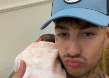 Tony Effe papà dolcissimo con la piccola Priscilla