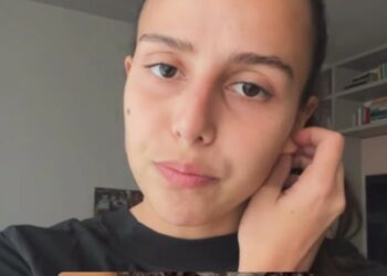 Jolanda Renga la figlia di Ambra ricattata sul web: 