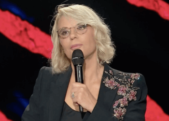 ''Dalle 23,01 divento Cattivik'': Maria De Filippi in tv svela il perché del suo soprannome e l’hobby preferito