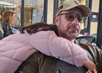 Raoul Bova dolcissimo papà con le due figlie avute da Rocìo: la tenera foto social