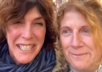 Maria Amelia Monti e Angela Finocchiario fanno shopping insieme