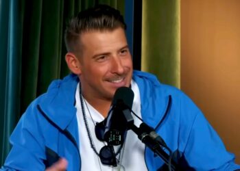 Francesco Gabbani rompe il silenzio: è superdotato? Le sue parole