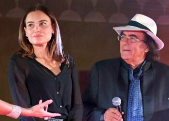 Romina Carrisi torna mondana in pubblico dopo il parto: col padre al Gala contro la violenza sulle donne