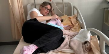 ''Convulsioni febbrili'': la figlia di Federica Pellegrini ricoverata in ospedale ''Convulsioni febbrili'': la figlia di Federica Pellegrini ricoverata in ospedale