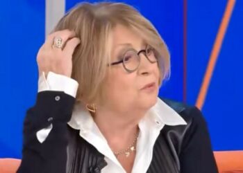 ''Stavo per finire in coma'': Anna Moroni, la famosa cuoca tv, parla dell’operazione alla testa ''Stavo per finire in coma'': Anna Moroni, la famosa cuoca tv, parla dell’operazione alla testa