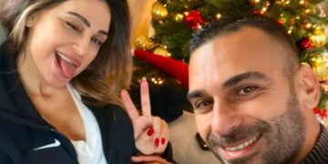 Anna Tatangelo trascorre le feste in famiglia a Sora in attesa del parto: guarda