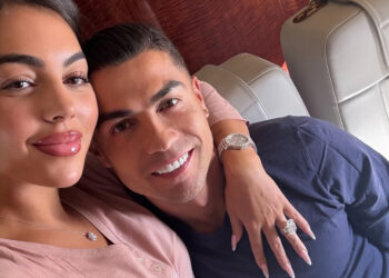 ''Era il minimo che potesse fare'': Georgina Rodriguez parla dell’anello da 2 milioni di dollari che le ha regalato Cristiano Ronaldo ''Era il minimo che potesse fare'': Georgina Rodriguez parla dell’anello da 2 milioni di dollari che le ha regalato Cristiano Ronaldo