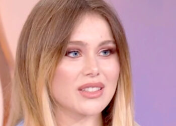 ''Stavo esagerando con i filler alle labbra'': Jasmine Carrisi spiega come i consigli dei suoi genitori abbiano modificato il suo approccio ai ritocchini ''Stavo esagerando con i filler alle labbra'': Jasmine Carrisi spiega come i consigli dei suoi genitori abbiano modificato il suo approccio ai ritocchini