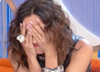 ''La vita è imprevedibile'': Caterina Balivo scoppia in lacrime in tv, ecco perché