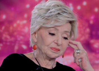 ''Al mio funerale non voglio altri morti, i fiori lasciateli al vento'': Enrica Bonaccorti rivela che il tumore non si è ridotto ''Al mio funerale non voglio altri morti, i fiori lasciateli al vento'': Enrica Bonaccorti rivela che il tumore non si è ridotto