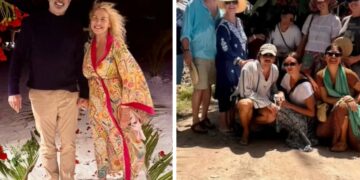 ''Ero partita con un dolore nel cuore'': Antonella Clerici pubblica le foto della sua vacanza con la famiglia allargata a Zanzibar ''Ero partita con un dolore nel cuore'': Antonella Clerici pubblica le foto della sua vacanza con la famiglia allargata a Zanzibar