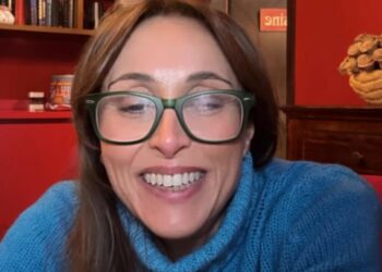 ''Siamo veramente tre buone amiche'': Benedetta Parodi si apre sul suo rapporto con le due figlie di 23 e 21 anni