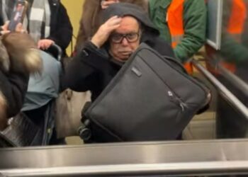 Lino Banfi si vergogna della sedia a rotelle in pubblico