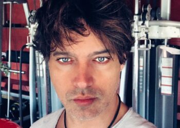 ''Fake news'': Gabriel Garko smentisce di voler allargare la sua famiglia col marito Giorgio