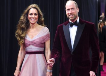 Kate Middleton e il principe William ai BAFTA 2026: sorridono nel bel mezzo della bufera che sconvolge i Windsor