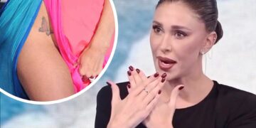 ''La farfalla si è un po’ allargata con le gravidanze'': Belen in diretta tv parla del suo famoso tatuaggio, Fazio colto di sorpresa ''La farfalla si è un po’ allargata con le gravidanze'': Belen in diretta tv parla del suo famoso tatuaggio, Fazio colto di sorpresa