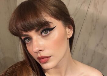 ''A volte la taglio da sola'': Annalisa spiega perché porta sempre la frangetta e non ha mai cambiato look