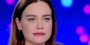 ''Non puoi forzarti ad amare qualcuno, è un fallimento'': Romina Carrisi annuncia in tv la fine dell’amore col padre di suo figlio