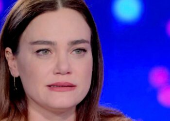 ''Non provavo più le stesse emozioni, è un fallimento'': Romina Carrisi annuncia in tv la fine dell’amore col padre di suo figlio Axel