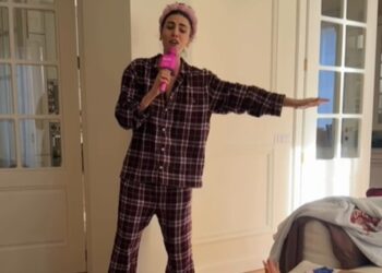 Giulia Salemi canta e il suo piccolo Kian è felicissimo