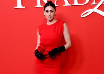 Cecilia Rodriguez per la prèmiere de ''Il Diavolo veste Prada 2'' a Milano sceglie un look alla Miranda Priestley: guarda