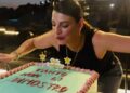 Emma Marrone festeggia 42 anni con gli amici a Milano