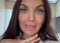 Elettra Lamborghini mostra l'effetto del laser al viso