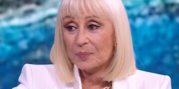 ''E’ arrivata la diagnosi di malattia'': il figlio di Raffaella Carrà svela per la prima volta perché lei decise di adottarlo